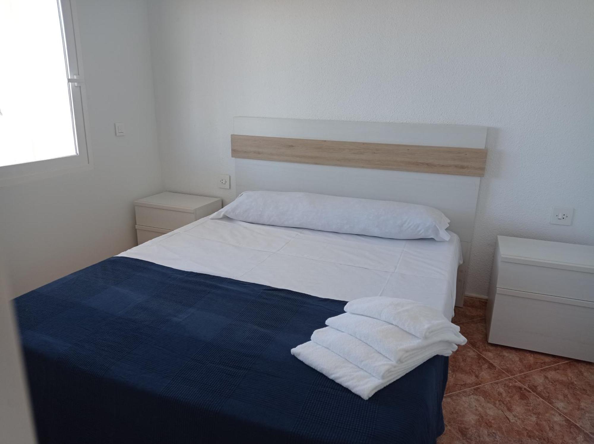 גאנדיה Apartamentos Bonaire 1ª Linea Wifi Solo Familias Serviplaya חדר תמונה