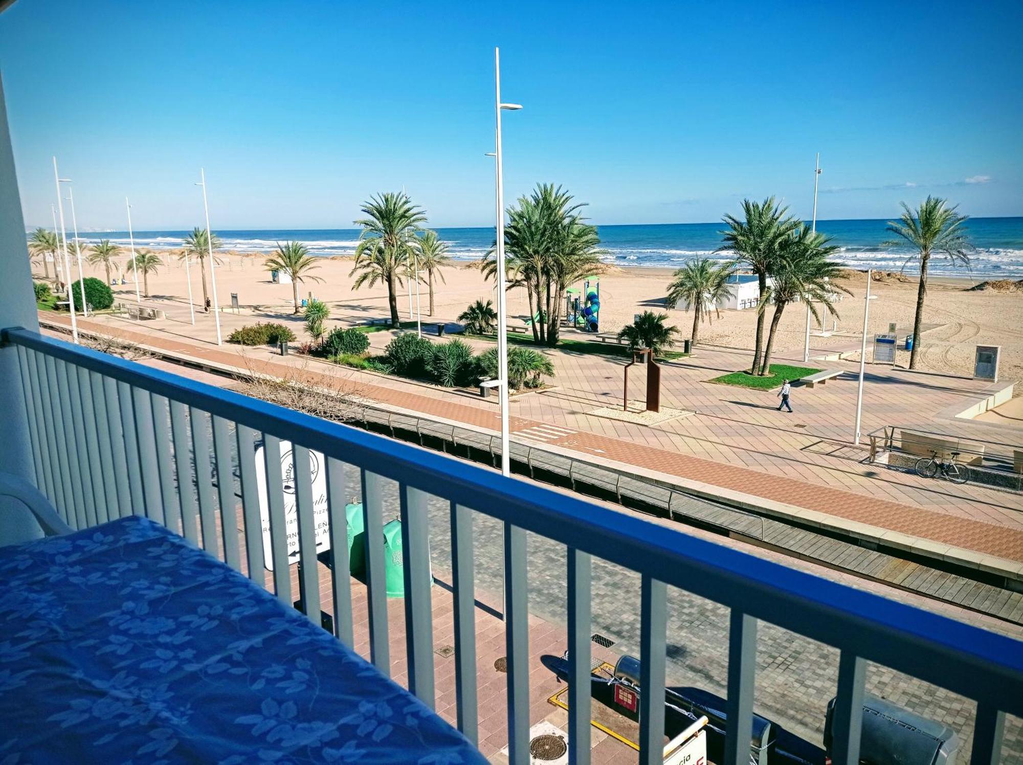 גאנדיה Apartamentos Bonaire 1ª Linea Wifi Solo Familias Serviplaya מראה חיצוני תמונה